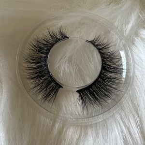 Disruptive Beauty Lashes